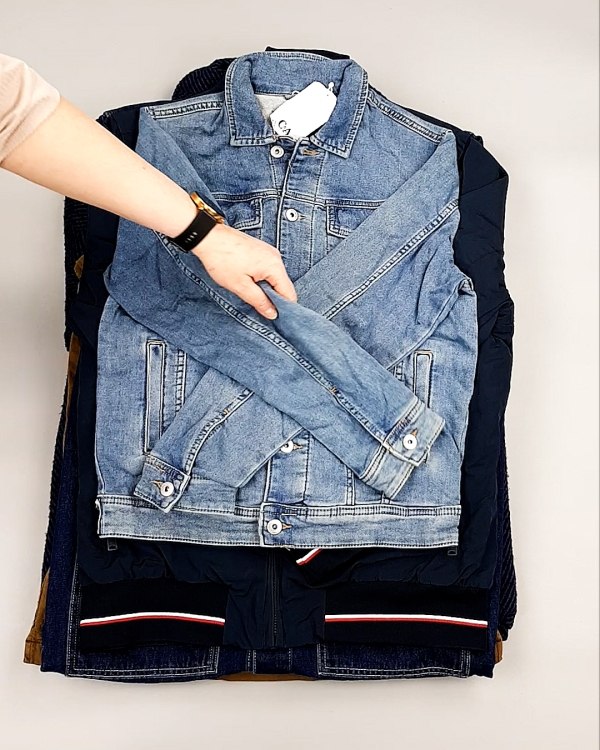 Фотография  735 - Ветровки м/ж C&A 025#10 кг, ЛОТ №7863 оптом в Майкопе и Адыгее