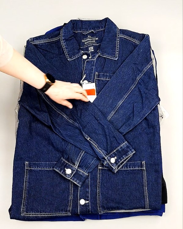 Фотография  520 - Ветровки м/ж C&A 025#10 кг, ЛОТ №7865 оптом в Майкопе и Адыгее