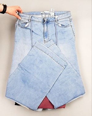 Фотография 359 - Джинсы NEXT Women#10 кг, ЛОТ №8034 оптом в Майкопе и Адыгее