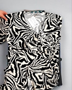 Фотография  740 - Платья Bestseller+DK Summer 035#5 кг, ЛОТ №8059 оптом в Майкопе и Адыгее