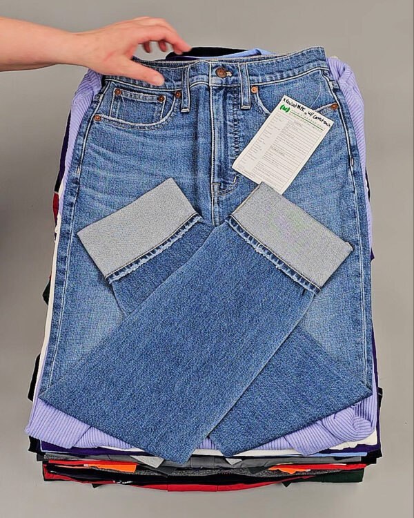 Фотография  437 - CANADA mix 084#50 кг, ЛОТ №8336 оптом в Майкопе и Адыгее