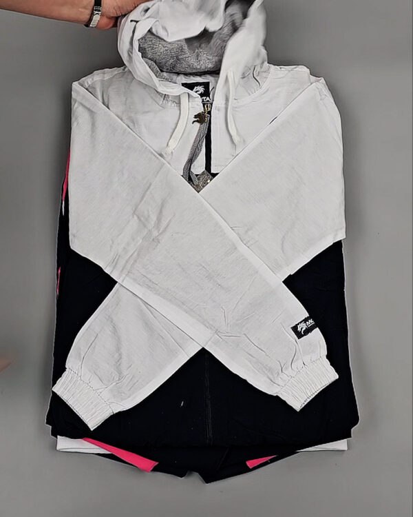 Фотография  963 - Спортивные костюмы  AD83#4 шт, ЛОТ №8637 оптом в Майкопе и Адыгее