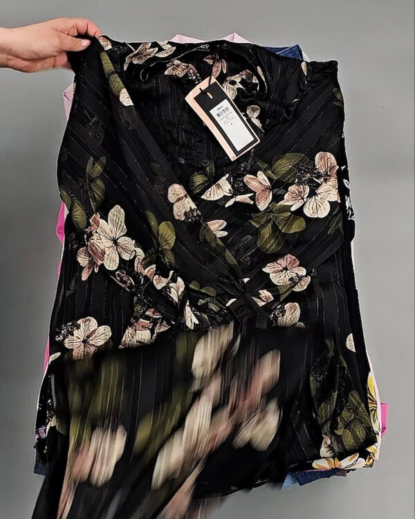 Фотография  777 - ONLY Summer mix 045#15 кг, ЛОТ №8458 оптом в Майкопе и Адыгее