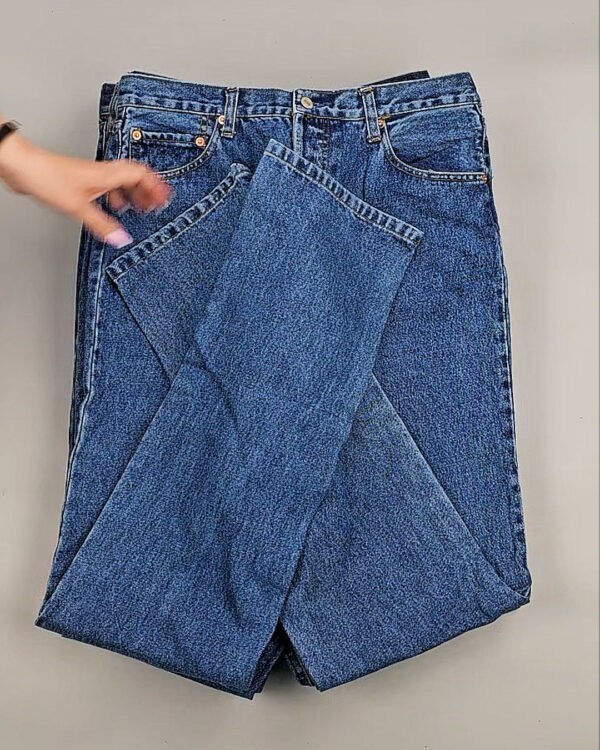 Фотография  618 - Джинсы LEVIS муж #6,2 кг, ЛОТ №8758 оптом в Майкопе и Адыгее