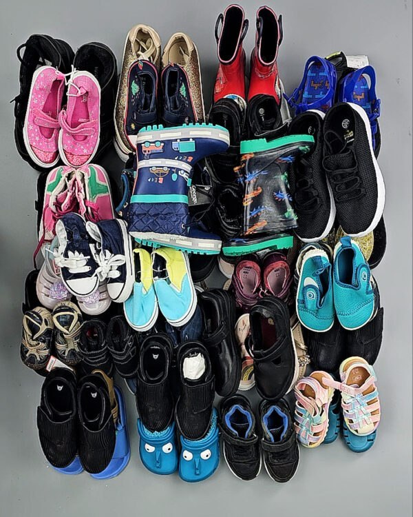 Фотография  887 - Обувь лето дети крем+экстра (SHOES Summer kids Cream+Extra)#15 кг, ЛОТ № ВК0119 оптом в Майкопе и Адыгее