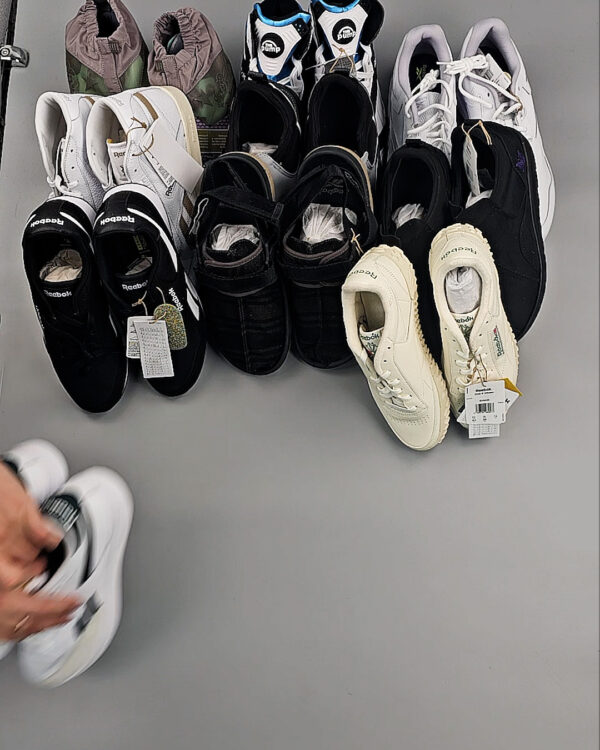 Фотография  723 - Кроссовки Reebok#23 шт, ЛОТ №8895 оптом в Майкопе и Адыгее