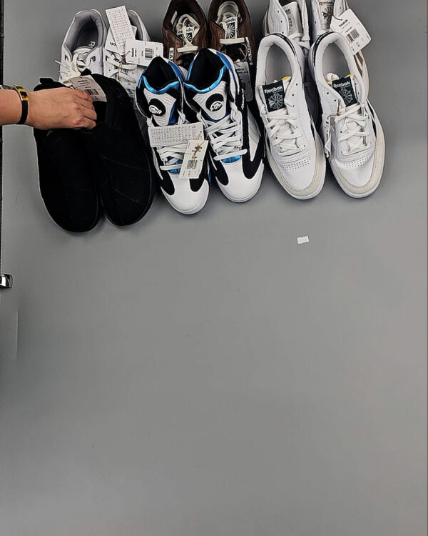 Фотография  350 - Кроссовки Reebok#23 шт, ЛОТ №8896 оптом в Майкопе и Адыгее