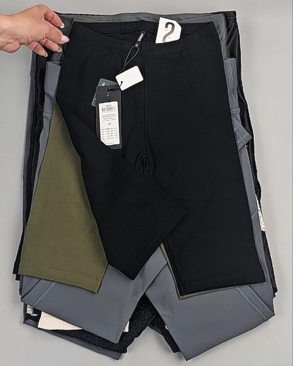 Фотография  628 - Спорт Bestseller 045 B#4 кг, ЛОТ №9038 оптом в Майкопе и Адыгее