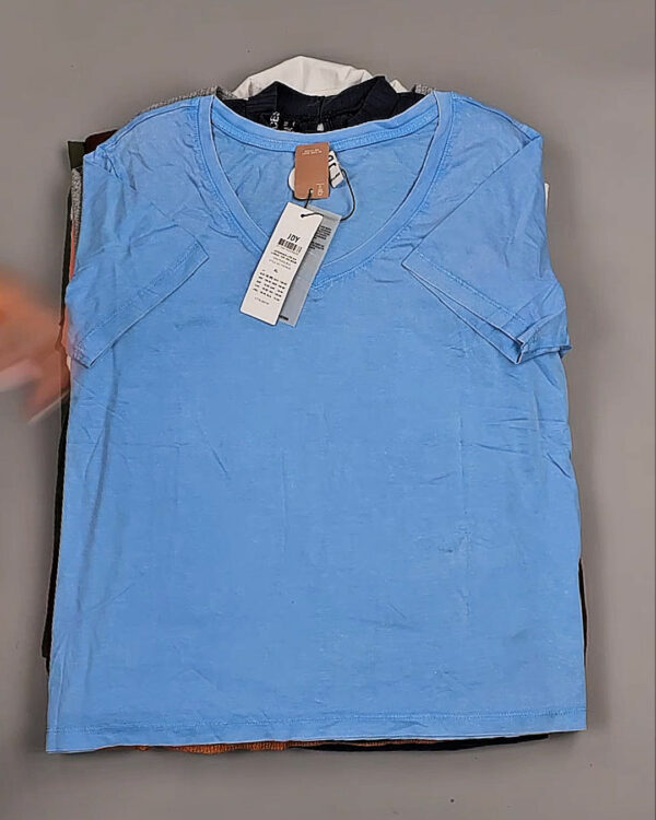 Фотография  988 - Футболки DK COMPANY 045 B#5 кг, ЛОТ №9084 оптом в Майкопе и Адыгее