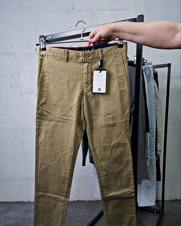 Фотография  775 - LACOSTE, CALVIN KLEIN, TOMMY HILFIGER, GUESS + 075#20 шт, ЛОТ №9072 оптом в Майкопе и Адыгее