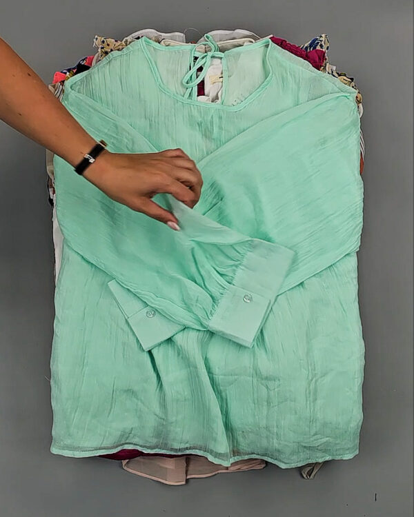 Фотография  928 - Блузки Корея 085#5 кг оптом в Майкопе и Адыгее