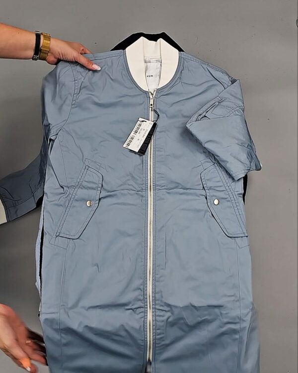 Фотография  390 - Верхняя одежда Корея 085#15 кг, ЛОТ № СТ-9249 оптом в Майкопе и Адыгее