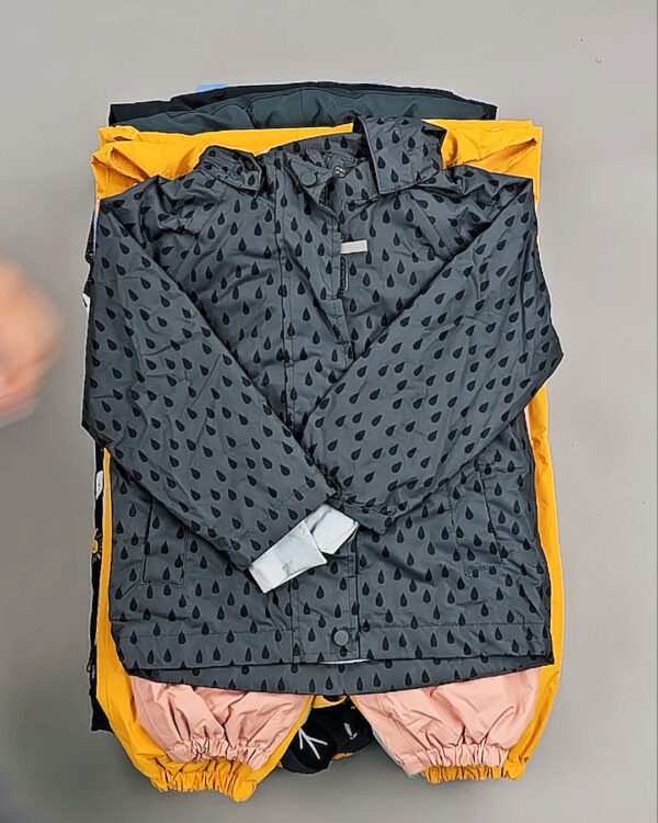 Фотография  394 - Верхняя одежда TCM kids зима 104#5 кг оптом в Майкопе и Адыгее