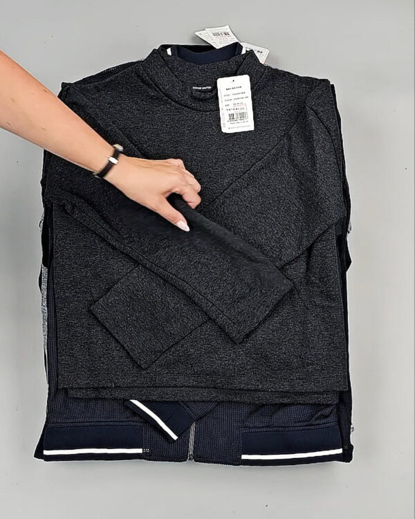 Фотография  383 - Толстовки Корея 085#7,4 кг, ЛОТ СТ-9235 оптом в Майкопе и Адыгее