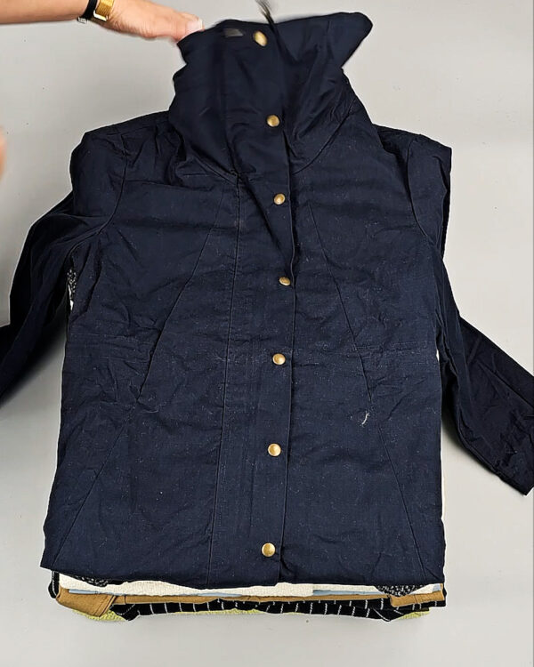 Фотография  627 - Верхняя одежда Корея 085#15 кг оптом в Майкопе и Адыгее