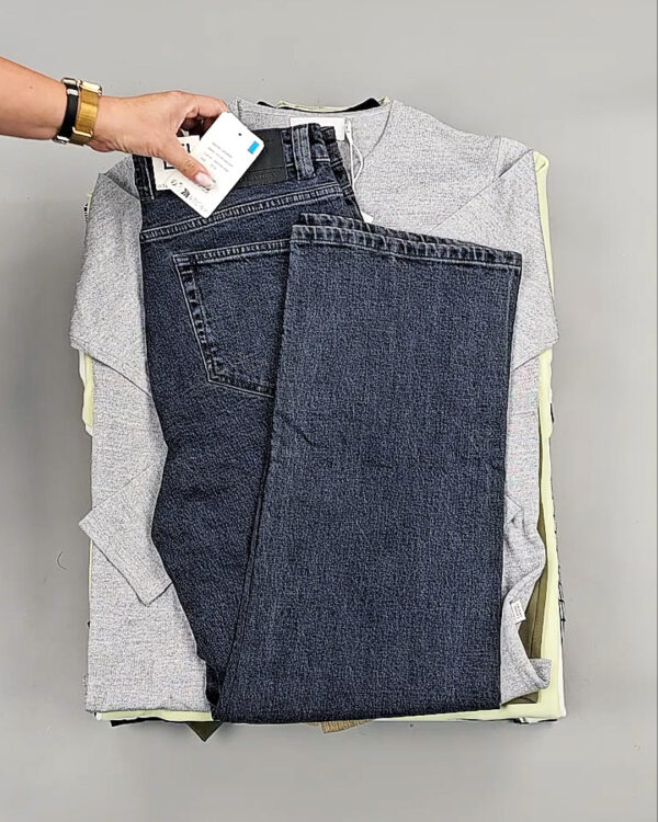 Фотография  404 - CASUAL FRIDAY Summer 075#15,6 кг, ЛОТ № СТ-9273 оптом в Майкопе и Адыгее