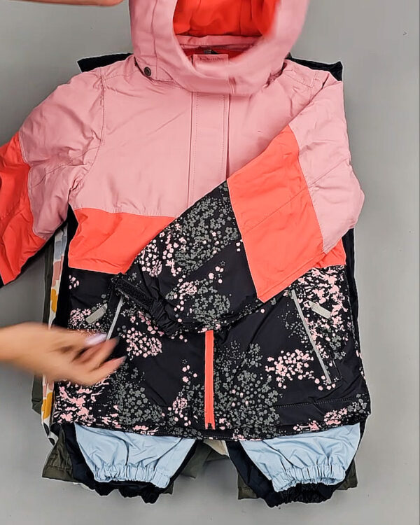 Фотография  610 - Верхняя одежда TCM kids 074#7 кг оптом в Майкопе и Адыгее