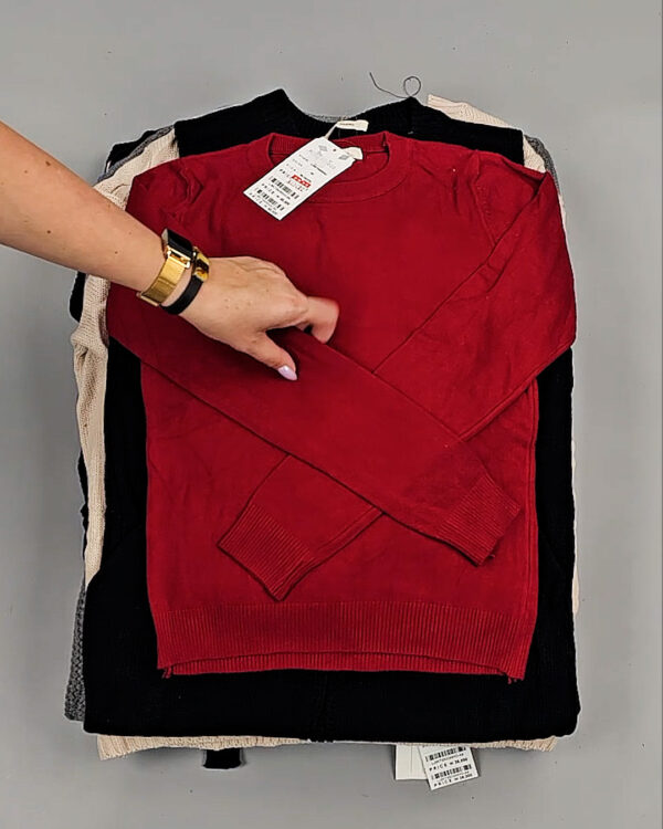 Фотография  272 - Джемпера Корея 085#7 кг, ЛОТ СТ-9415 оптом в Майкопе и Адыгее