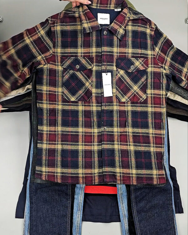 Фотография  918 - Мужской зимний микс JACK JONES, 20 кг, ЛОТ № СТ-9533 оптом в Майкопе и Адыгее