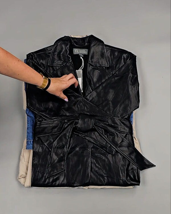 Фотография  770 - Ветровки женские CAN 104#12,4 кг, ЛОТ СТ-9403 оптом в Майкопе и Адыгее