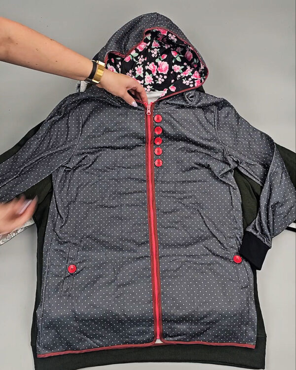 Фотография  612 - Толстовки#10 кг, ЛОТ № СХ-0151 оптом в Майкопе и Адыгее