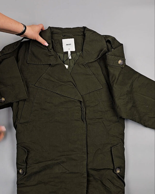 Фотография  328 - Ветровки Bestseller+DK 035#10 кг, ЛОТ СТ-9396 оптом в Майкопе и Адыгее