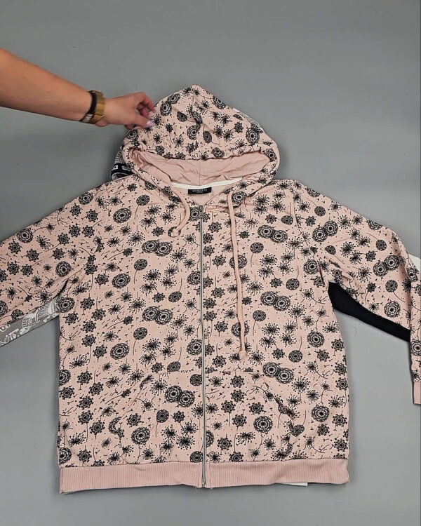 Фотография  312 - Толстовки#10 кг, ЛОТ № СХ-0151 оптом в Майкопе и Адыгее