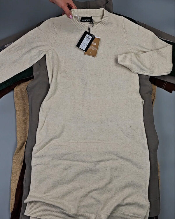 Фотография  351 - Платья Bestseller+DK Winter 035#7 кг, ЛОТ СТ-9916 оптом в Майкопе и Адыгее