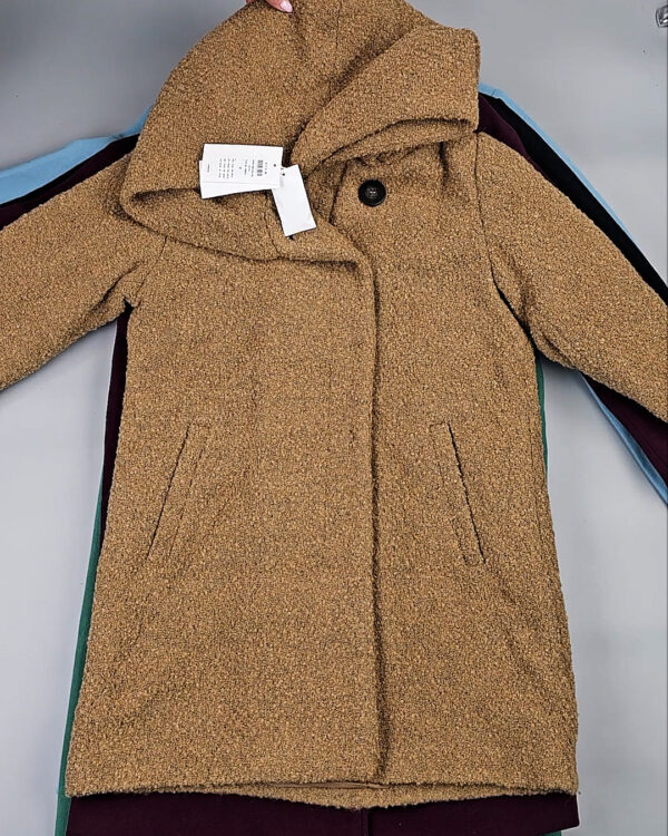 Фотография  251 - Пальто Bestseller 045#10 кг оптом в Майкопе и Адыгее