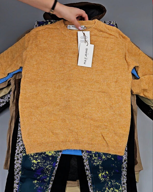 Фотография  251 - Женский зимний микс DK COMPANY, 20 кг, ЛОТ СТ-9943 оптом в Майкопе и Адыгее