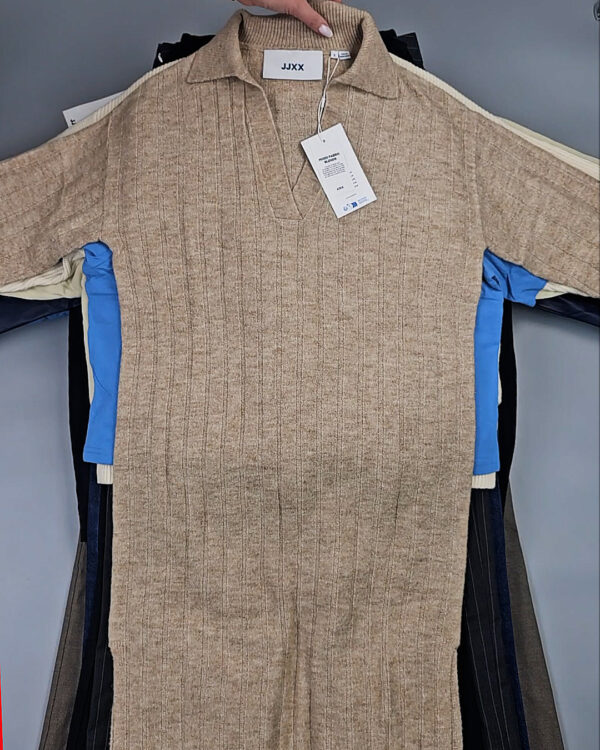 Фотография  784 - JACK JONES Women Winter mix 075 #15 кг, ЛОТ СТ-10010 оптом в Майкопе и Адыгее