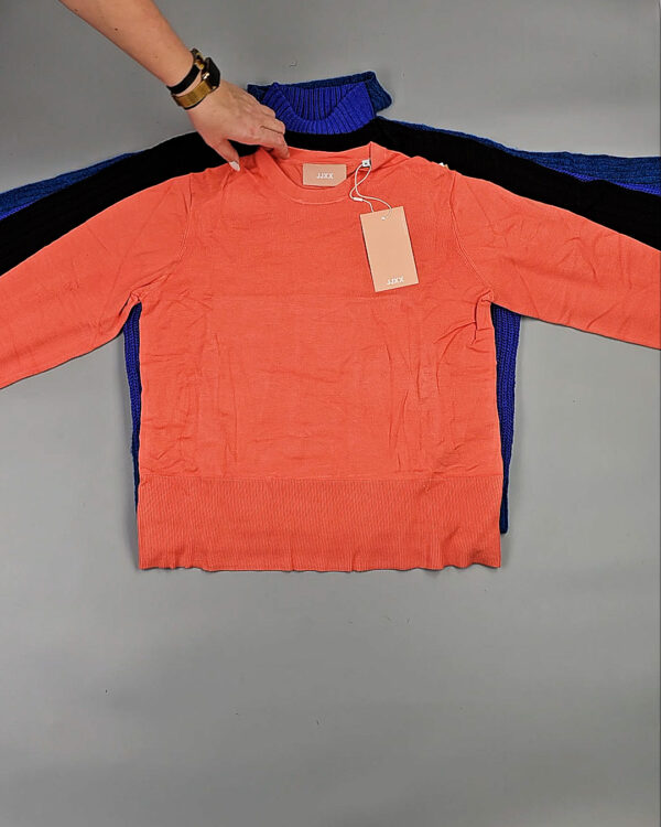 Фотография  330 - Джемпера Bestseller 104#7 кг, ЛОТ СТ-10044 оптом в Майкопе и Адыгее