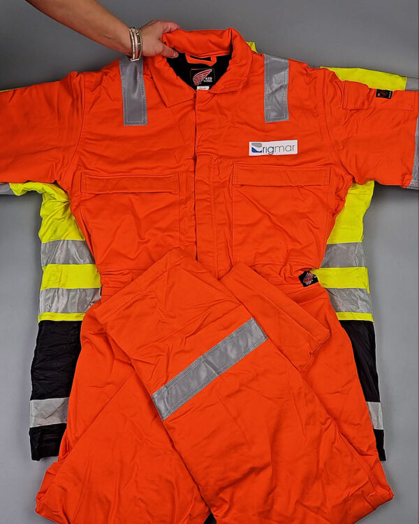 Фотография  981 - Рабочая одежда mix БМ#25 кг, ЛОТ СХ-0266 оптом в Майкопе и Адыгее